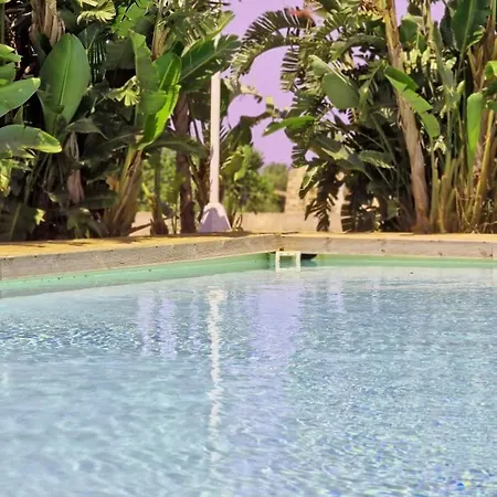 Esclusiva Con Piscina, 3 Camere, 2 Bagni * Marina di Mancaversa