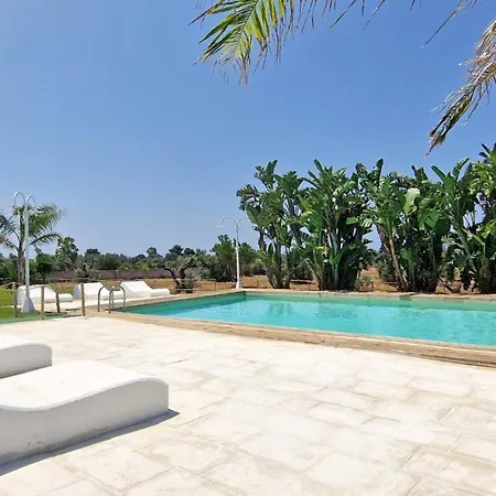Villa Esclusiva Con Piscina, 3 Camere, 2 Bagni *