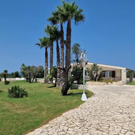 Villa Esclusiva Con Piscina, 3 Camere, 2 Bagni