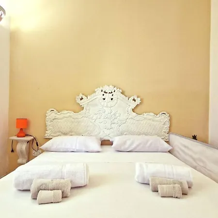 Esclusiva Con Piscina, 3 Camere, 2 Bagni * Marina di Mancaversa
