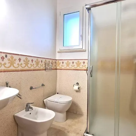 Villa Esclusiva Con Piscina, 3 Camere, 2 Bagni