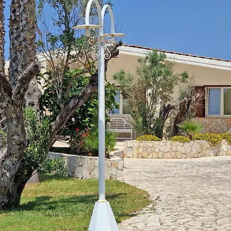 Esclusiva Con Piscina, 3 Camere, 2 Bagni