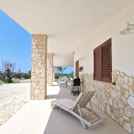 Esclusiva Con Piscina, 3 Camere, 2 Bagni Villa